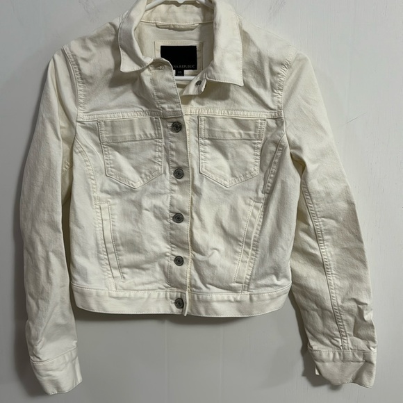 Banana Republic White Jean Jacket Size XS good condition - Picture 1 of 8